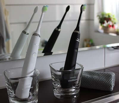 Schallzahnbürsten Test - Philips Sonicare - Elektrische Zahnbürste Test - Testsieger