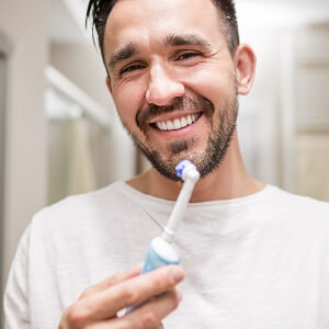 Elektrische Zahnbürste als Hilfmittel für die perfekte Zahnpflege